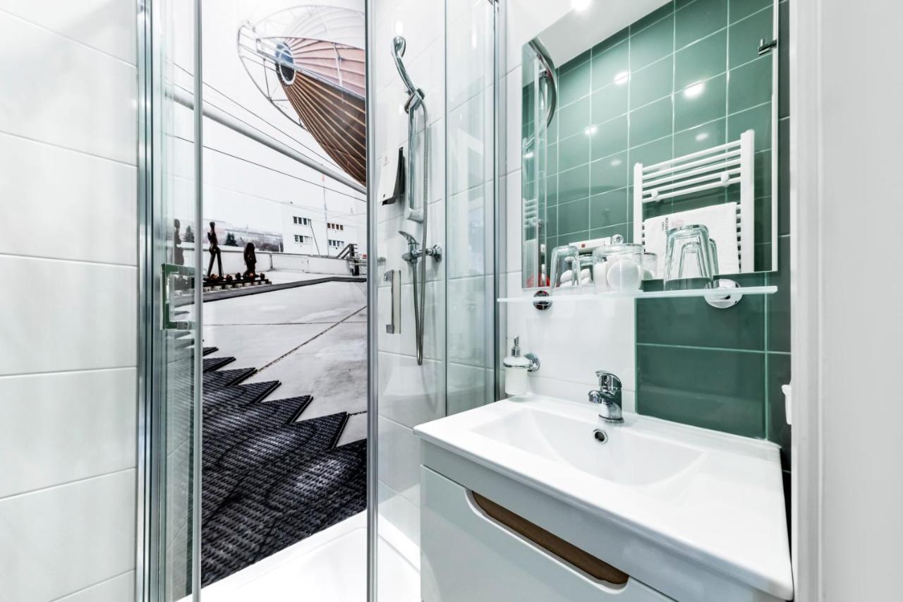 Duplex Studio,1271645296:JPEG